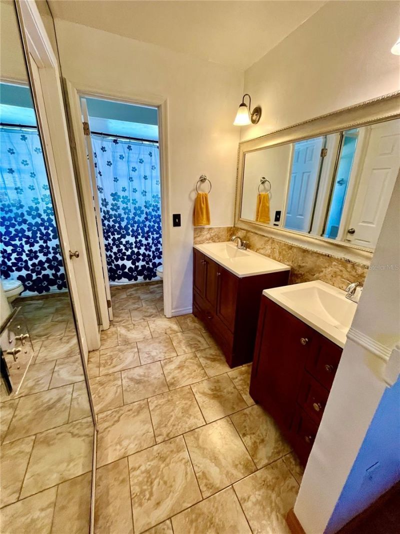 9120 Queen Elizabeth Court , Orlando, FL 32818 Photo