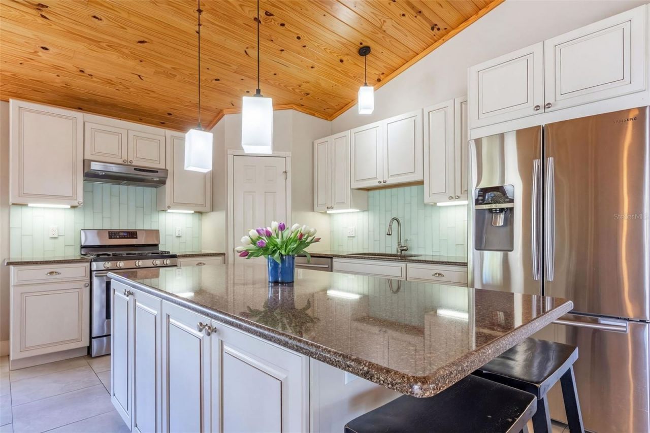 7655 Myrsine Circle, Bokeelia, FL 33922 Photo