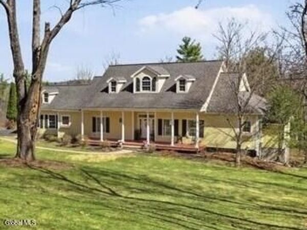 136 Wormer Road, Voorheesville, NY 12186