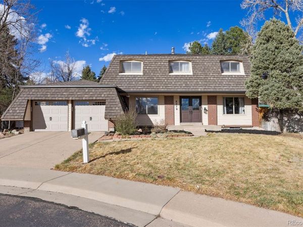 8239 W Baker Avenue, Lakewood, CO 80227