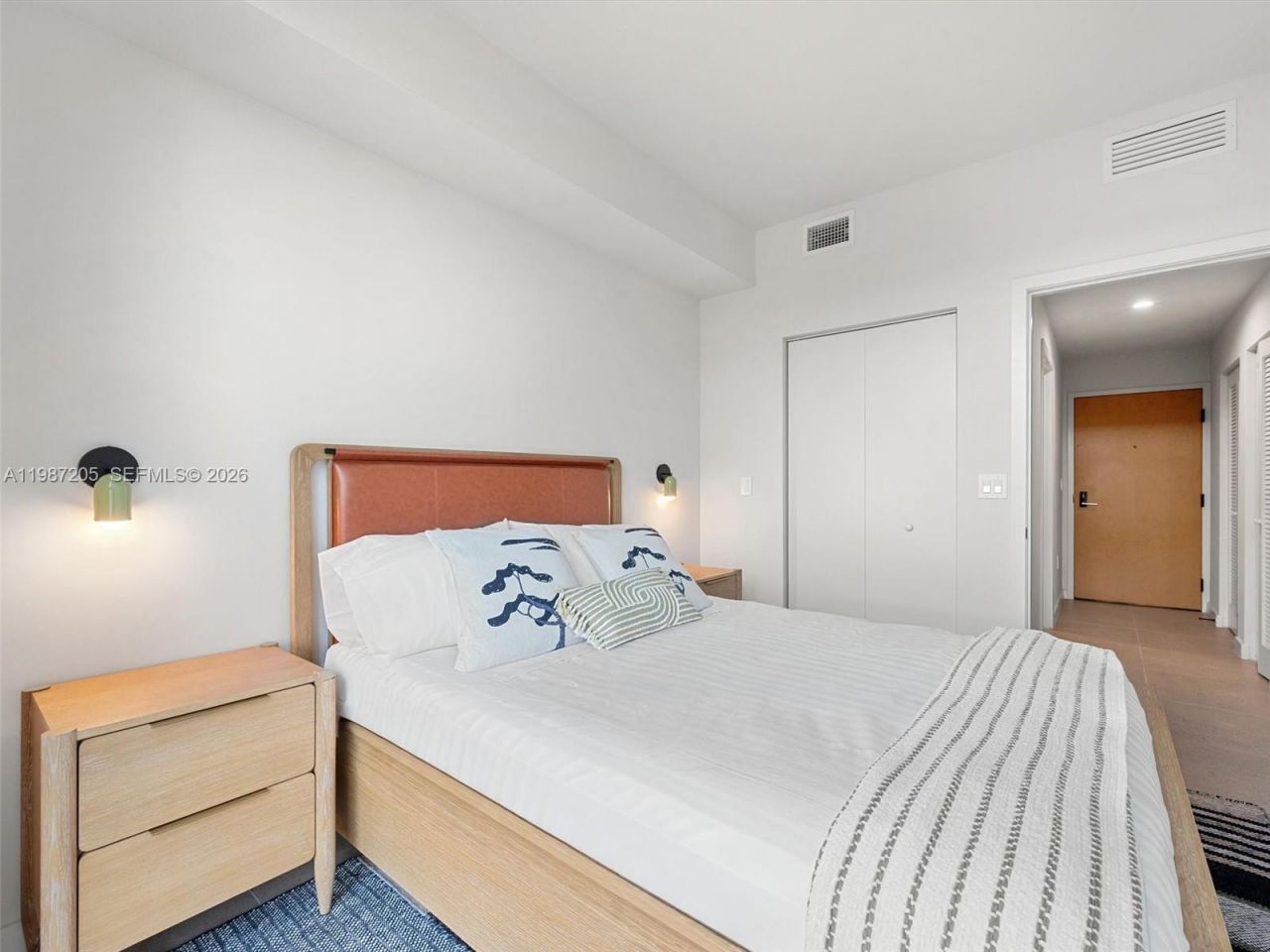 11 NE 6th St , Unit 301, Miami, FL 33132 Photo