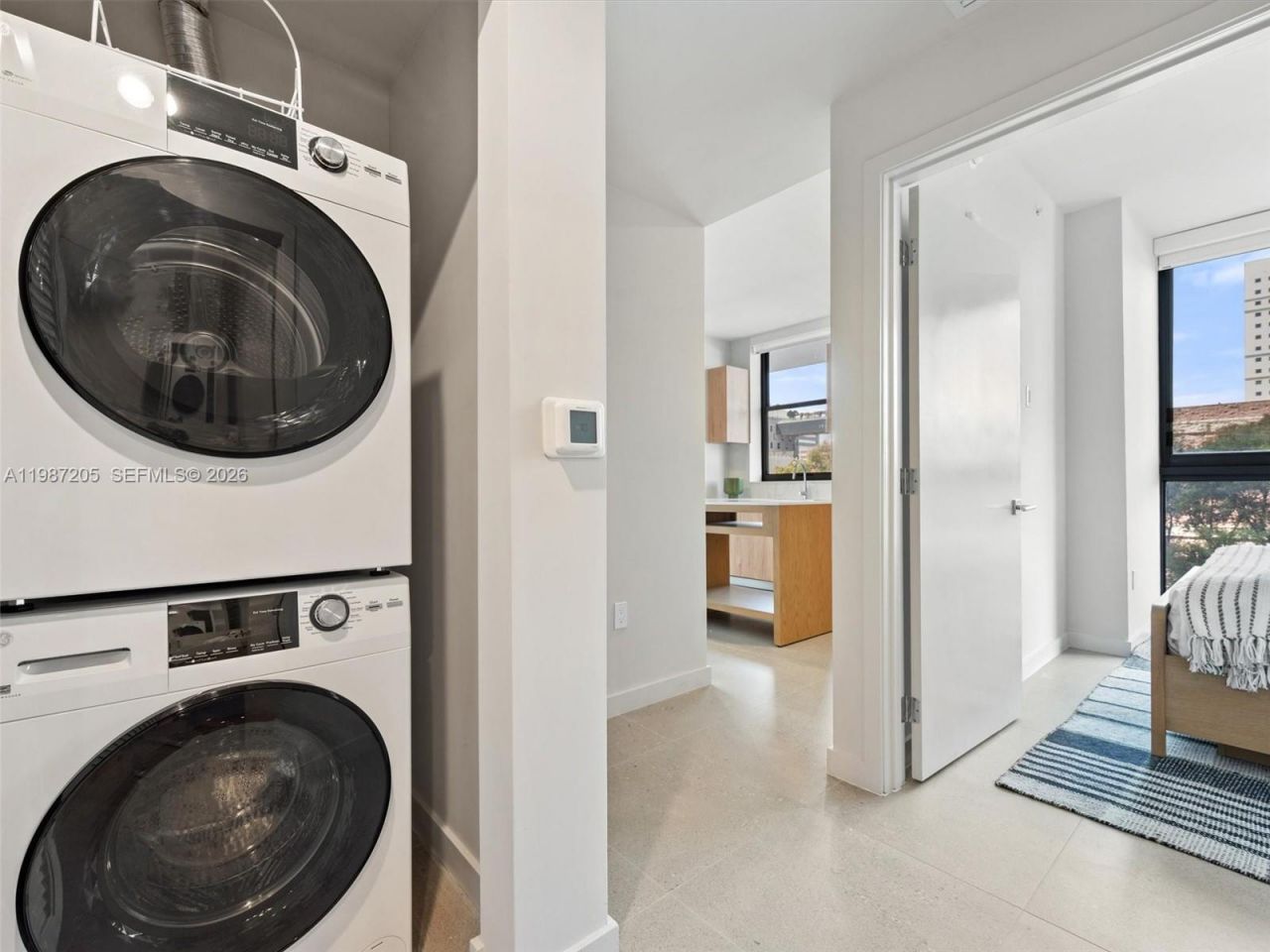 11 NE 6th St , Unit 301, Miami, FL 33132 Photo