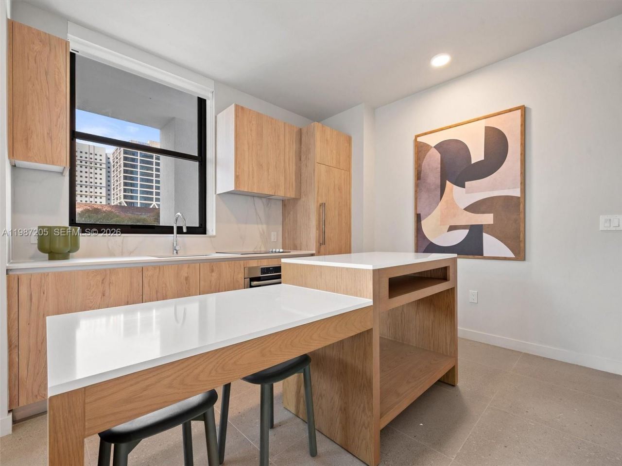 11 NE 6th St , Unit 301, Miami, FL 33132 Photo