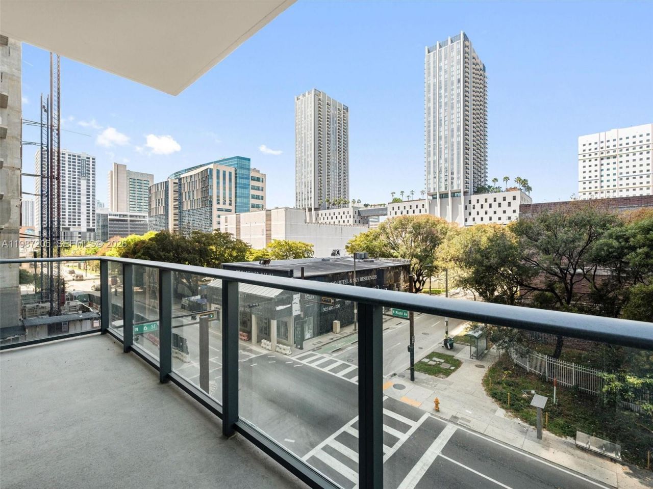 11 NE 6th St , Unit 301, Miami, FL 33132 Photo