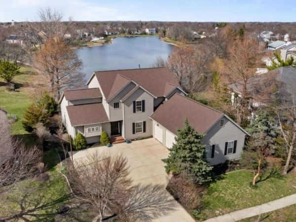 2804 Wedgewood Drive, Champaign, IL 61822