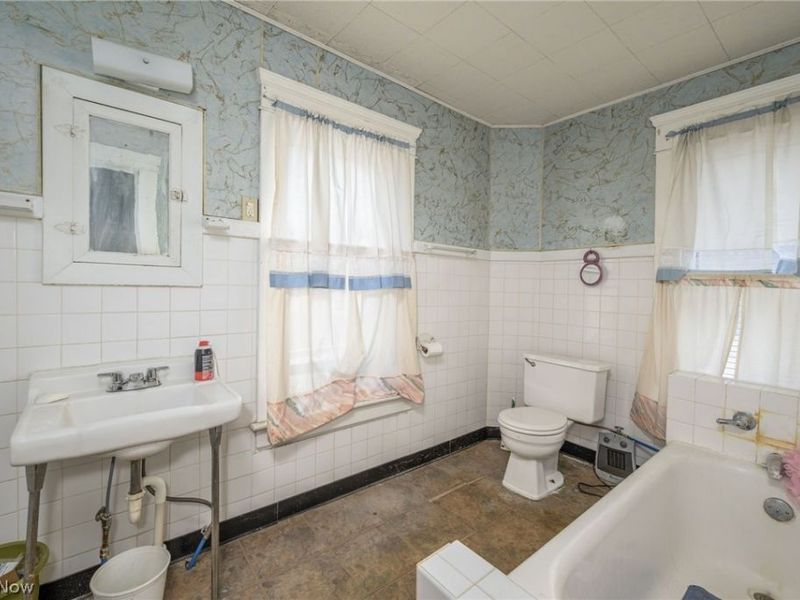 66 N Balch Street, Akron, OH 44303 Photo 14