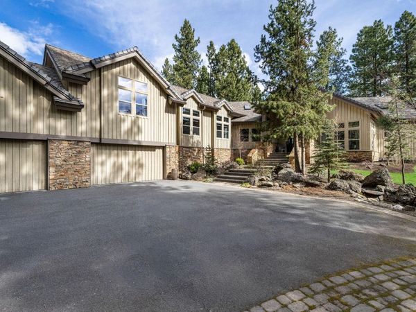 61727 Tam McArthur Loop, Bend, OR 97702