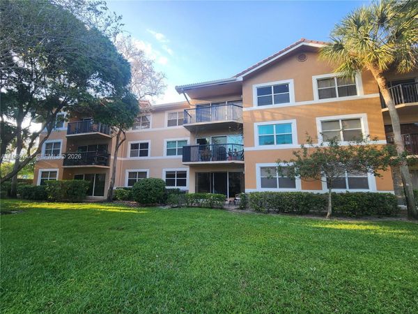 8761 Wiles Rd , Unit 206, Coral Springs, FL 33067