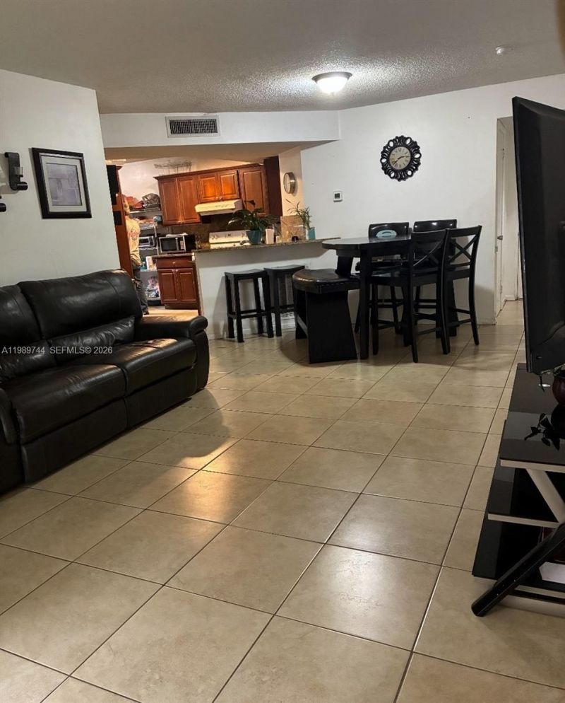 8761 Wiles Rd, Unit 206, Coral Springs, FL 33067 Photo
