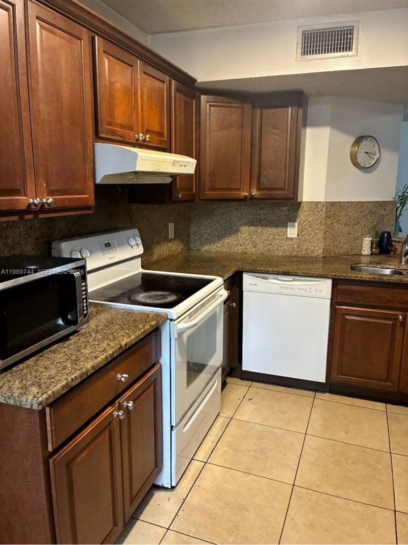 8761 Wiles Rd, Unit 206, Coral Springs, FL 33067 Photo