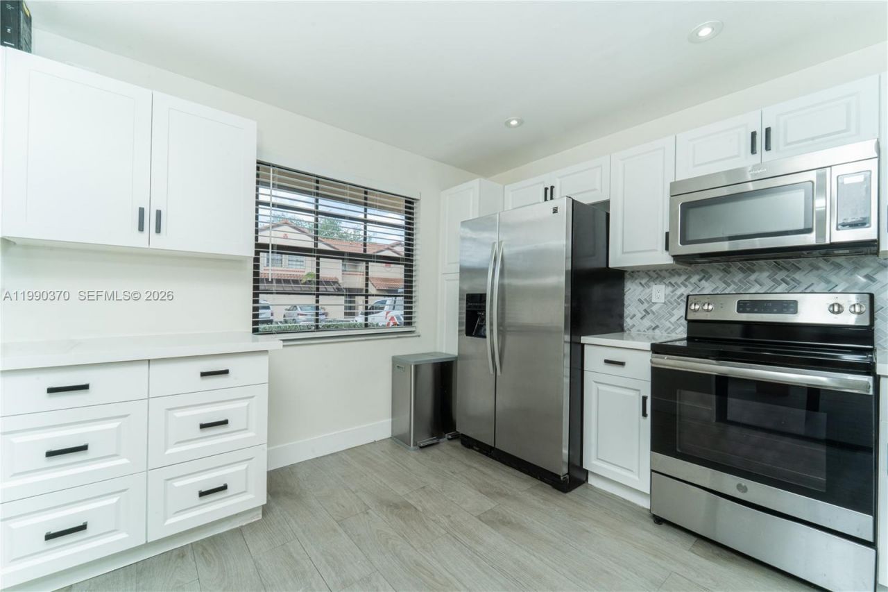 11229 SW 132nd Ct W, Unit 11229, Miami, FL 33186 Photo