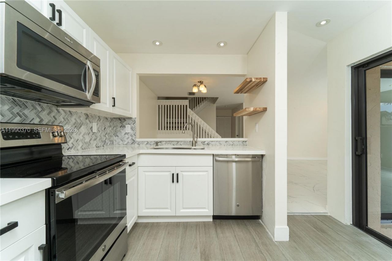 11229 SW 132nd Ct W, Unit 11229, Miami, FL 33186 Photo