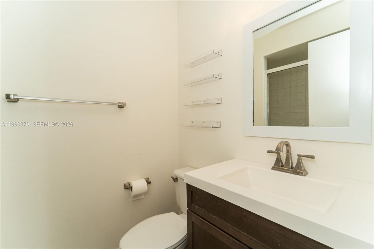 11229 SW 132nd Ct W, Unit 11229, Miami, FL 33186 Photo