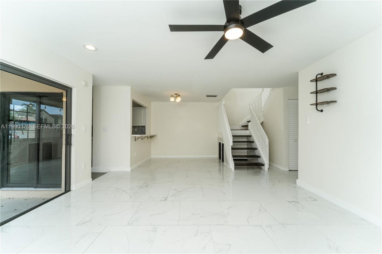 11229 SW 132nd Ct W, Unit 11229, Miami, FL 33186 Photo