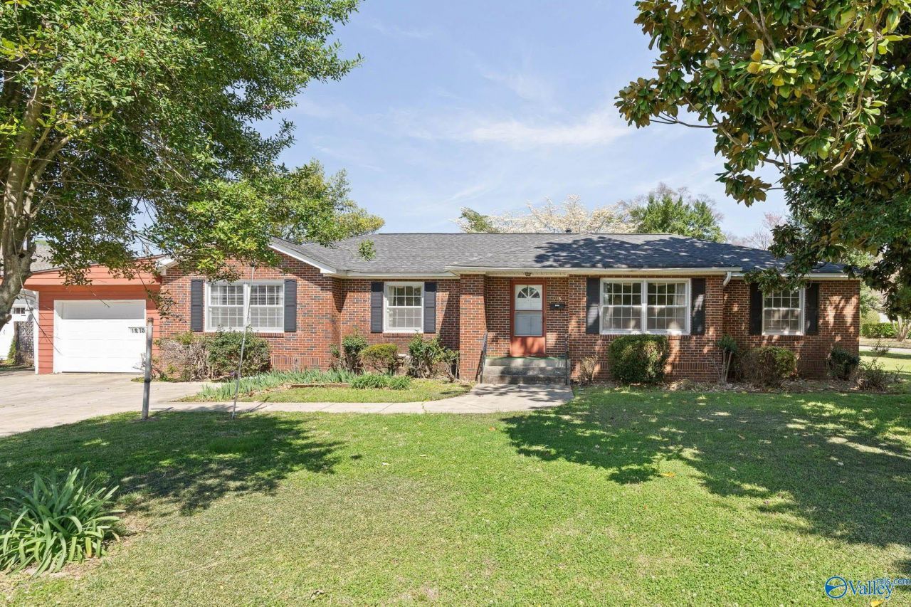 1215 Hermitage Avenue Se, Huntsville, AL 35801 Main Photo