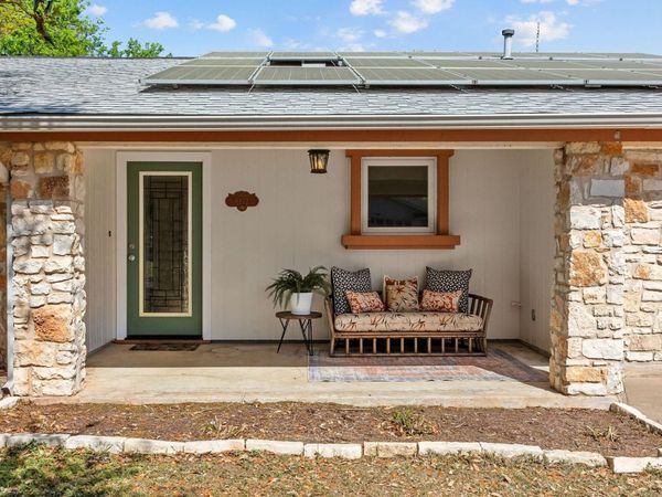 6812 Miranda DR, Austin, TX 78752