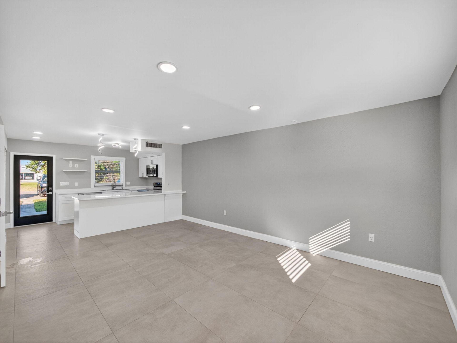 1002 Shorewinds Drive, Unit B, Fort Pierce, FL 34949 Photo