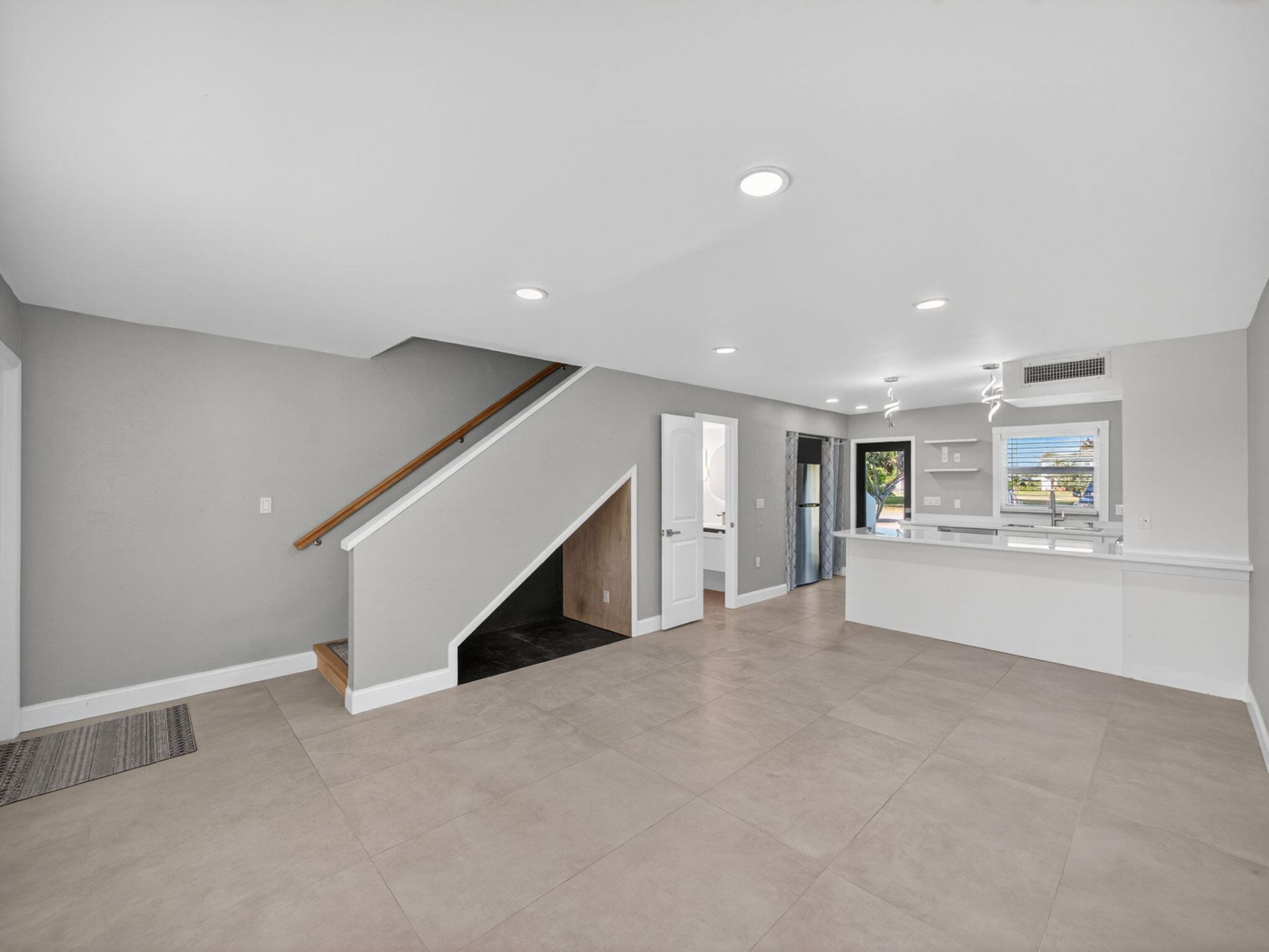 1002 Shorewinds Drive, Unit B, Fort Pierce, FL 34949 Photo