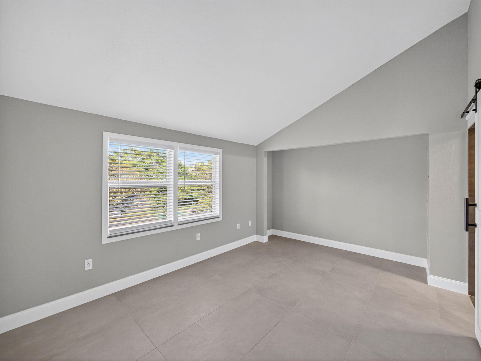 1002 Shorewinds Drive, Unit B, Fort Pierce, FL 34949 Photo