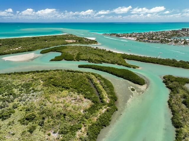 1002 Shorewinds Drive, Unit B, Fort Pierce, FL 34949 Photo