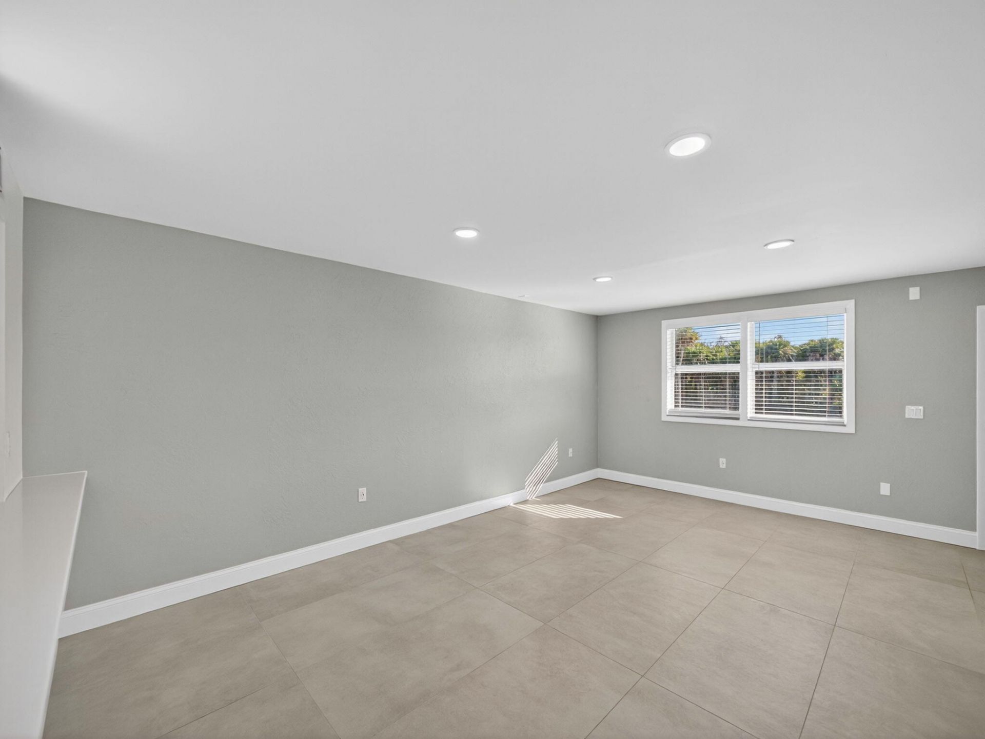 1002 Shorewinds Drive, Unit B, Fort Pierce, FL 34949 Photo