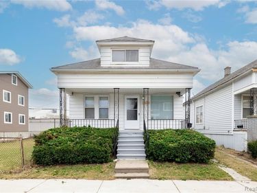 5170 Evaline Street, Hamtramck, MI 48212