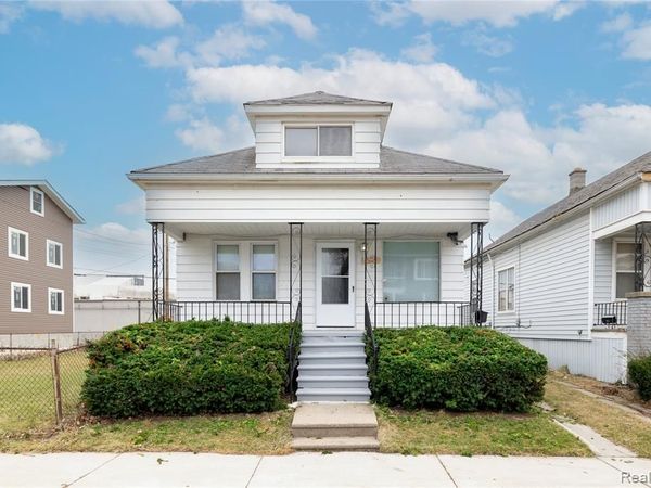 5170 Evaline Street, Hamtramck, MI 48212