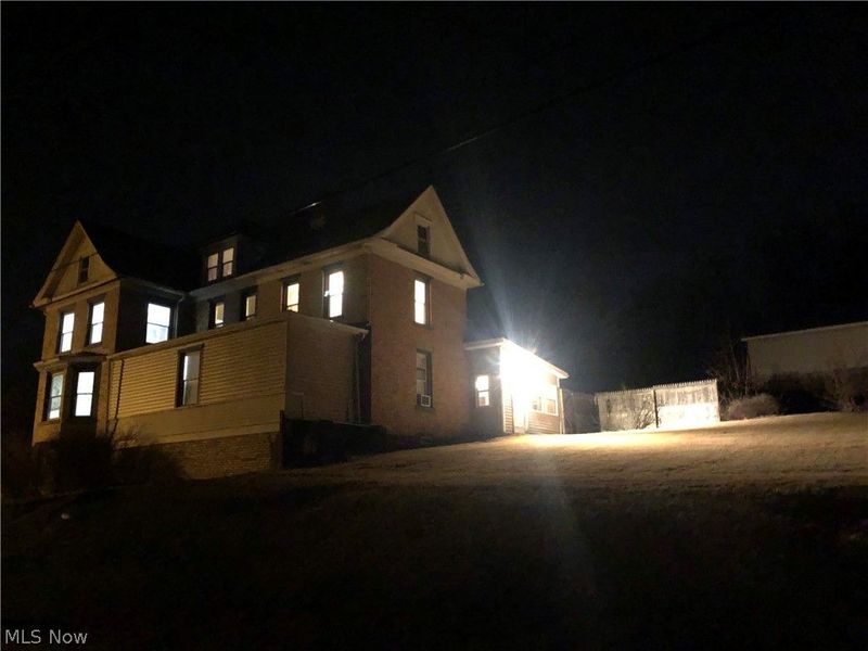 305 Gardendale Street, East Liverpool, OH 43920 Photo 14