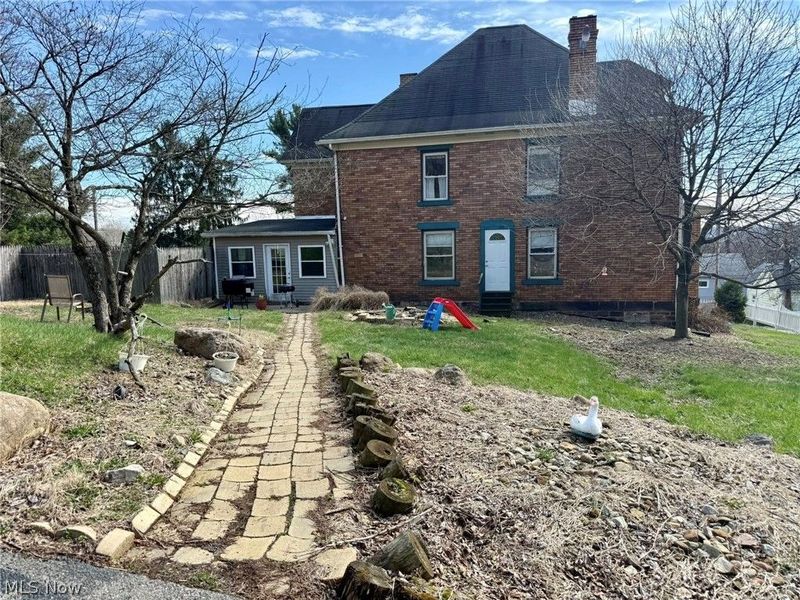 305 Gardendale Street, East Liverpool, OH 43920 Photo 3