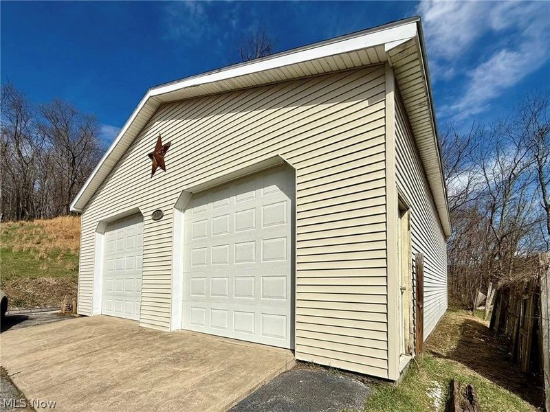 305 Gardendale Street, East Liverpool, OH 43920 Photo 5