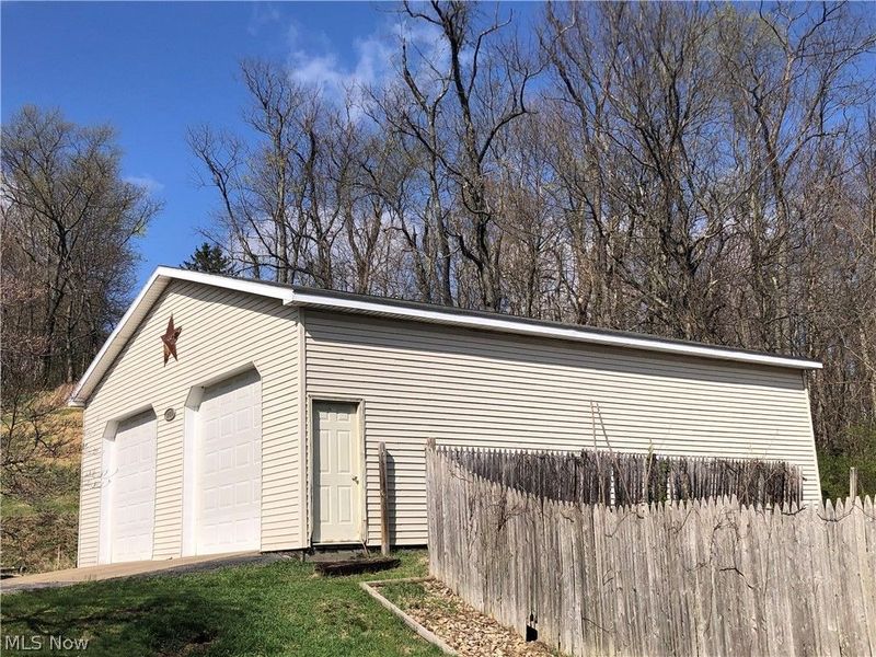 305 Gardendale Street, East Liverpool, OH 43920 Photo 6