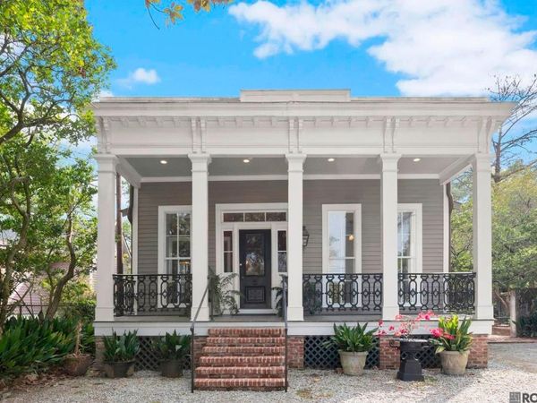 8262 Highland Rd, Baton Rouge, LA 70808