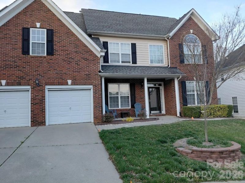 10357 Montrose Drive Nw, Charlotte, NC 28269 Main Photo