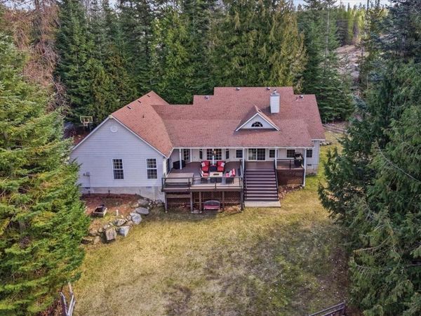 912 Deer Valley Rd, Newport, WA 99156