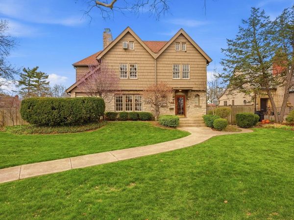 2448 Sherwood Road, Columbus, OH 43209