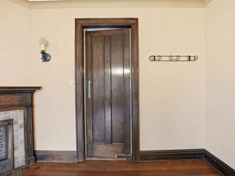 2448 Sherwood Road, Columbus, OH 43209 Photo 20