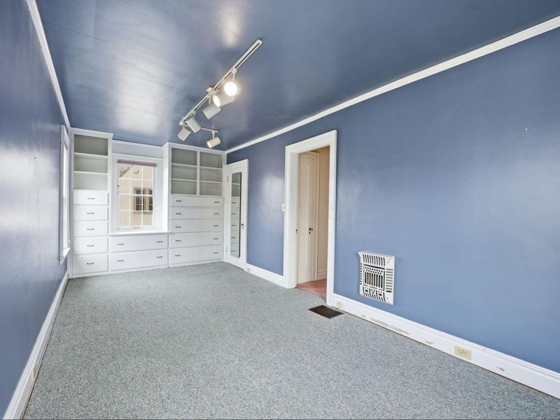 2448 Sherwood Road, Columbus, OH 43209 Photo 38