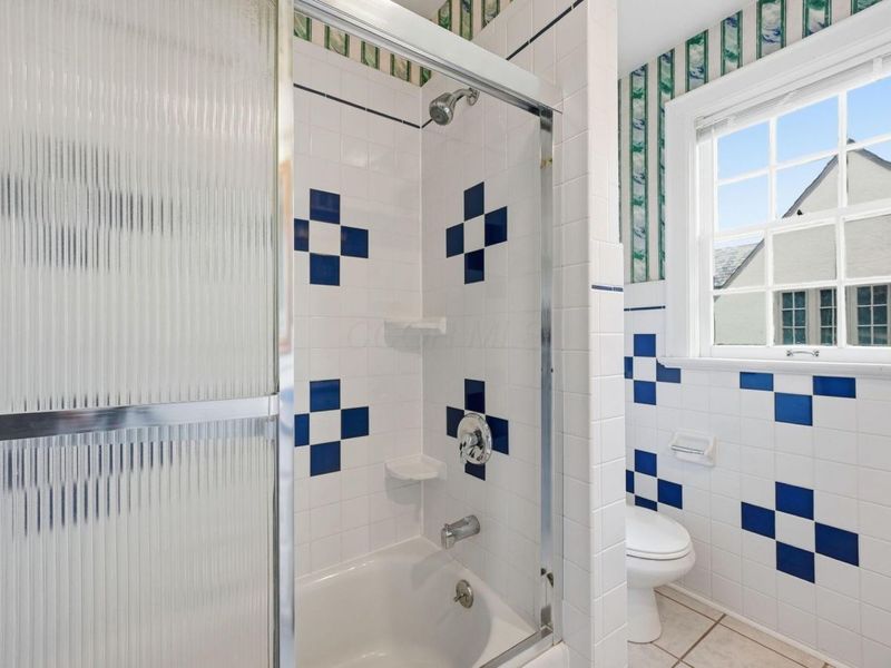 2448 Sherwood Road, Columbus, OH 43209 Photo 41