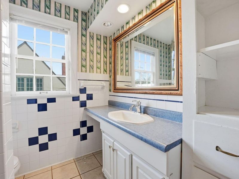 2448 Sherwood Road, Columbus, OH 43209 Photo 42