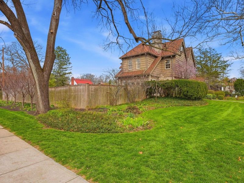 2448 Sherwood Road, Columbus, OH 43209 Photo 62