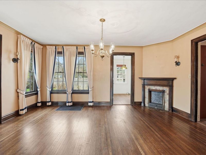 2448 Sherwood Road, Columbus, OH 43209 Photo 7