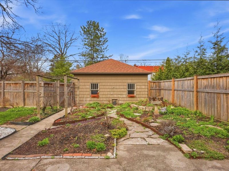 2448 Sherwood Road, Columbus, OH 43209 Photo 70