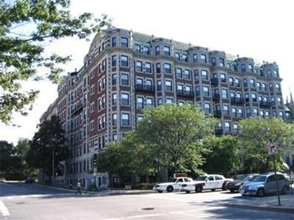 466 Commonwealth Ave, Unit 604, Boston, MA 02215