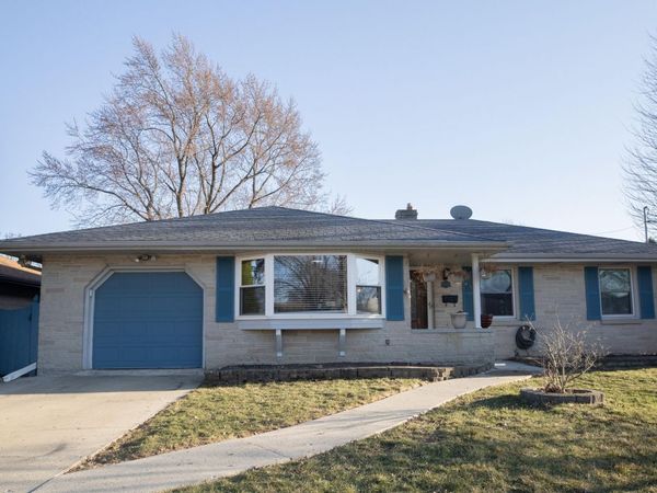 3793 S Massachusetts Ave, Milwaukee, WI 53220