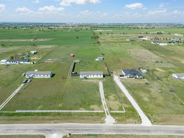 341 Mesa Ridge , Decatur, TX 76234