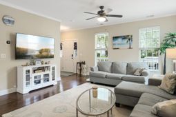 700 Majestic Oaks Drive photo 4