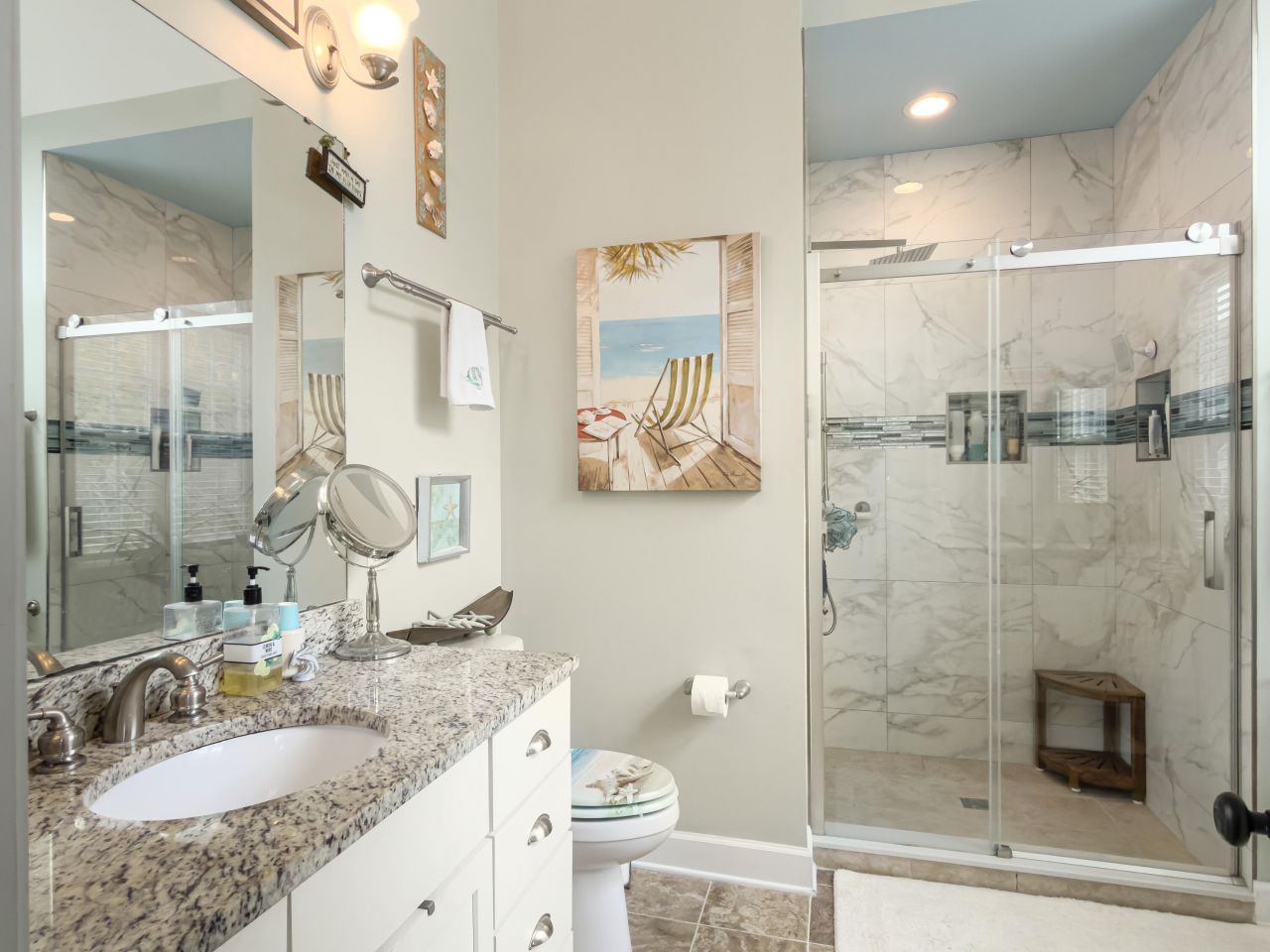 700 Majestic Oaks Drive Photo 9