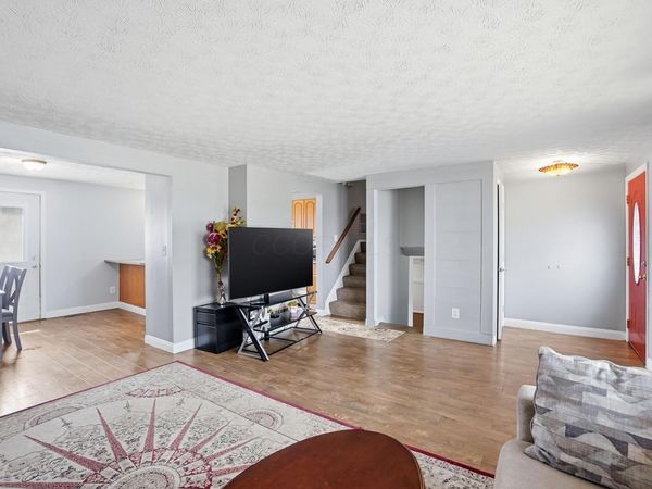 8055 Eliot Drive, Reynoldsburg, OH 43068