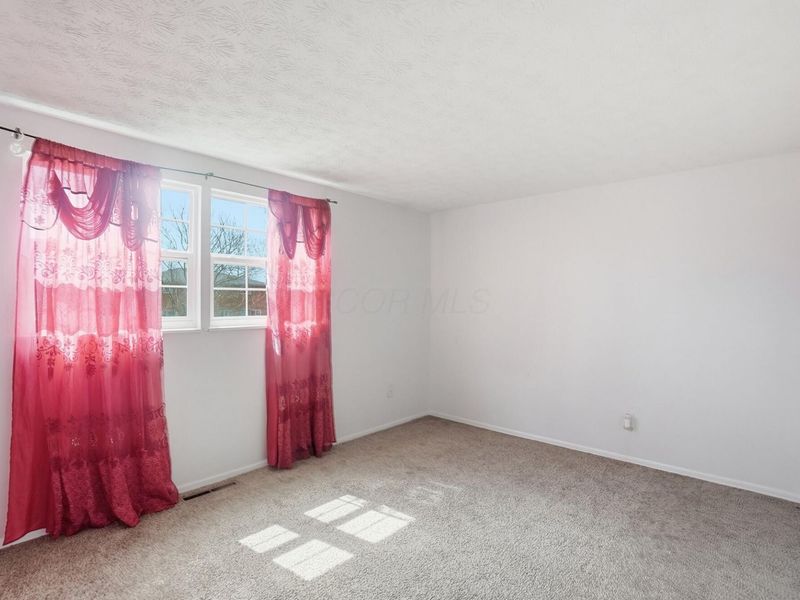 8055 Eliot Drive, Reynoldsburg, OH 43068 Photo 14