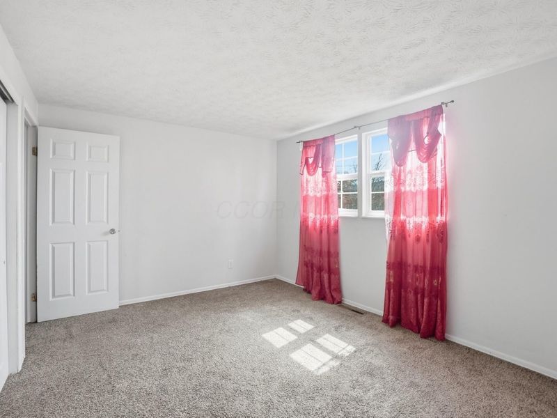 8055 Eliot Drive, Reynoldsburg, OH 43068 Photo 15